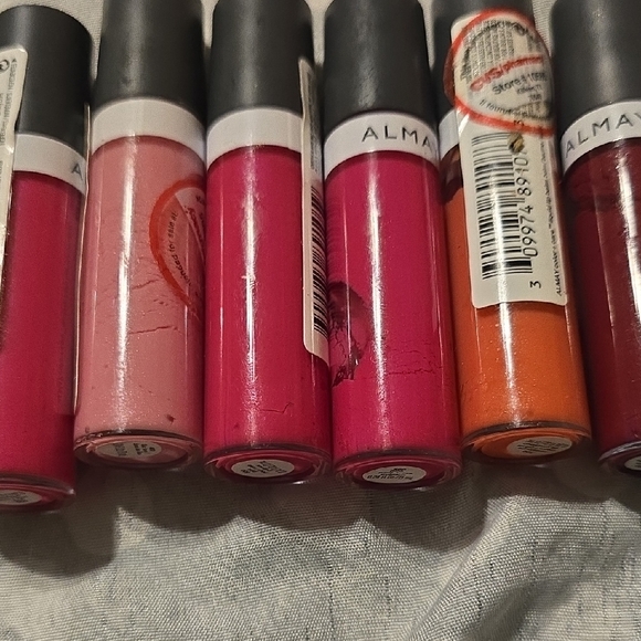 6 Almay Lip Gloss Collection - Bold Pink, Orange, Red - Picture 2 of 6